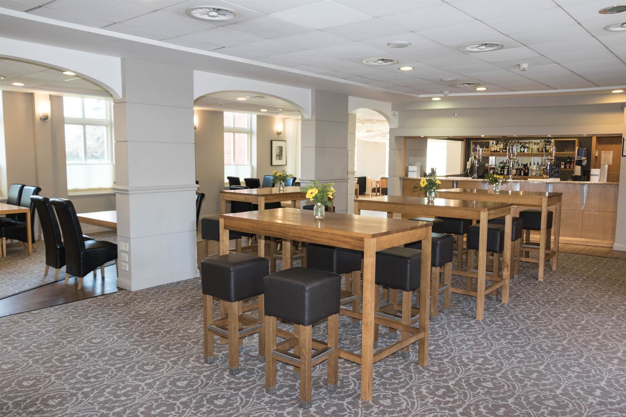 Hotel Cheadle House Esterno foto